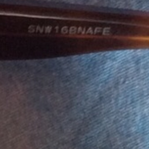 Gucci sunglasses 100% Authentic - Picture 6 of 6